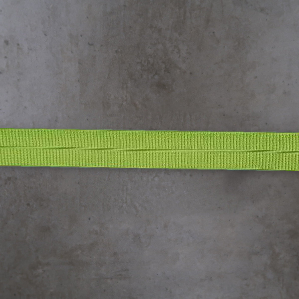 Elastisch Omvouw Ribbel Mat Limegroen Soys Kantjeboord