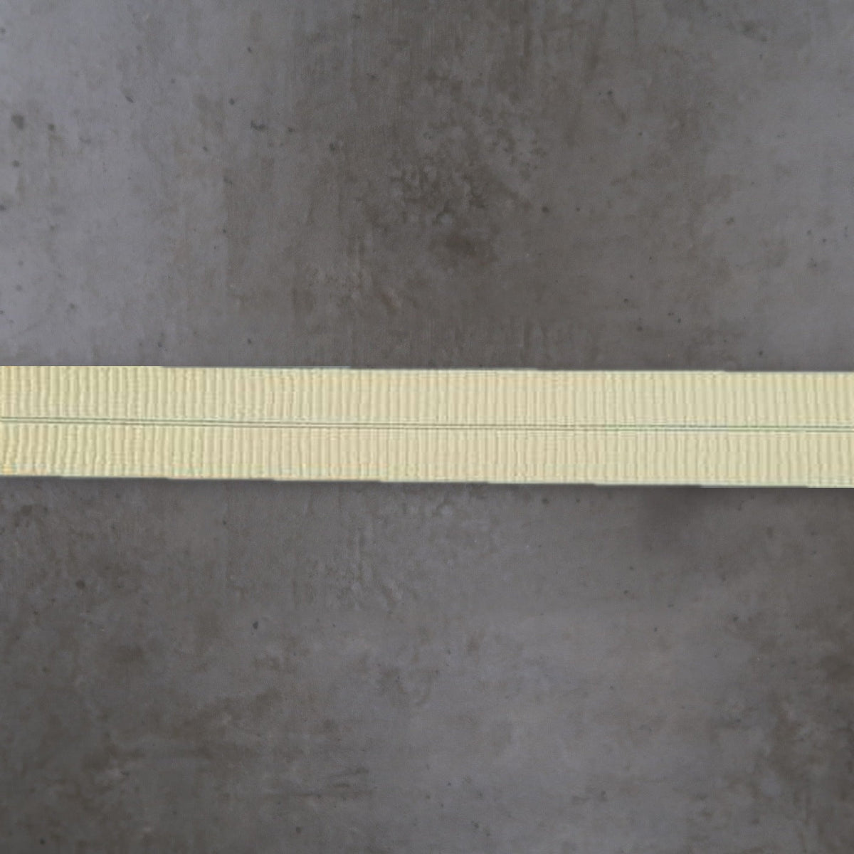 Elastisch Omvouw Ribbel Mat Zachtgeel Soys Kantjeboord